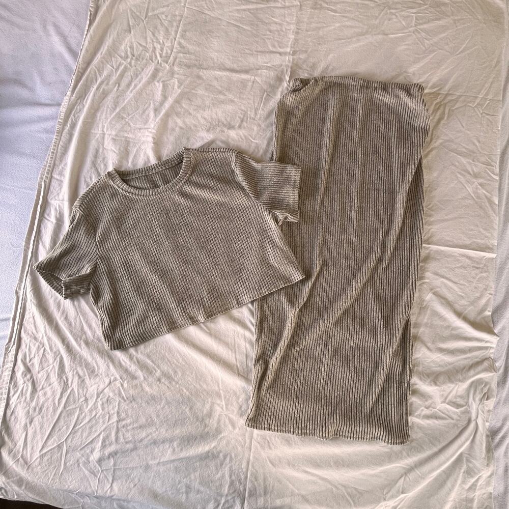Beige Ribbed Knit Two-Piece Set – Maternity Co-Ord Outfit